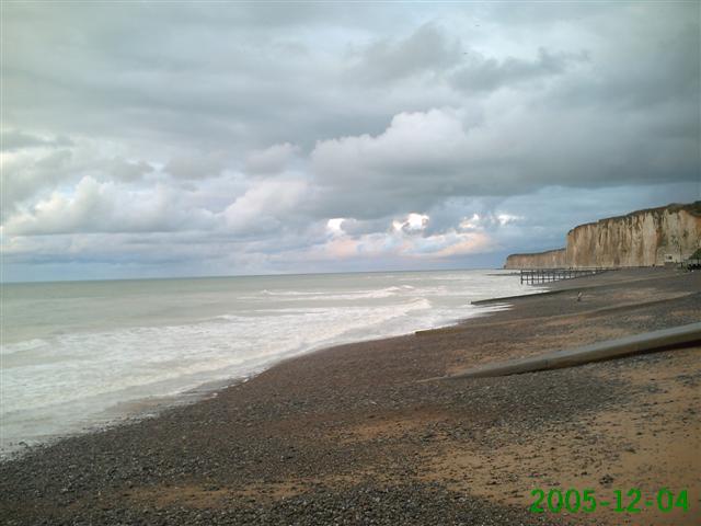 Plage de galets et falaises du littoral cauchois normand, Seine-Maritime